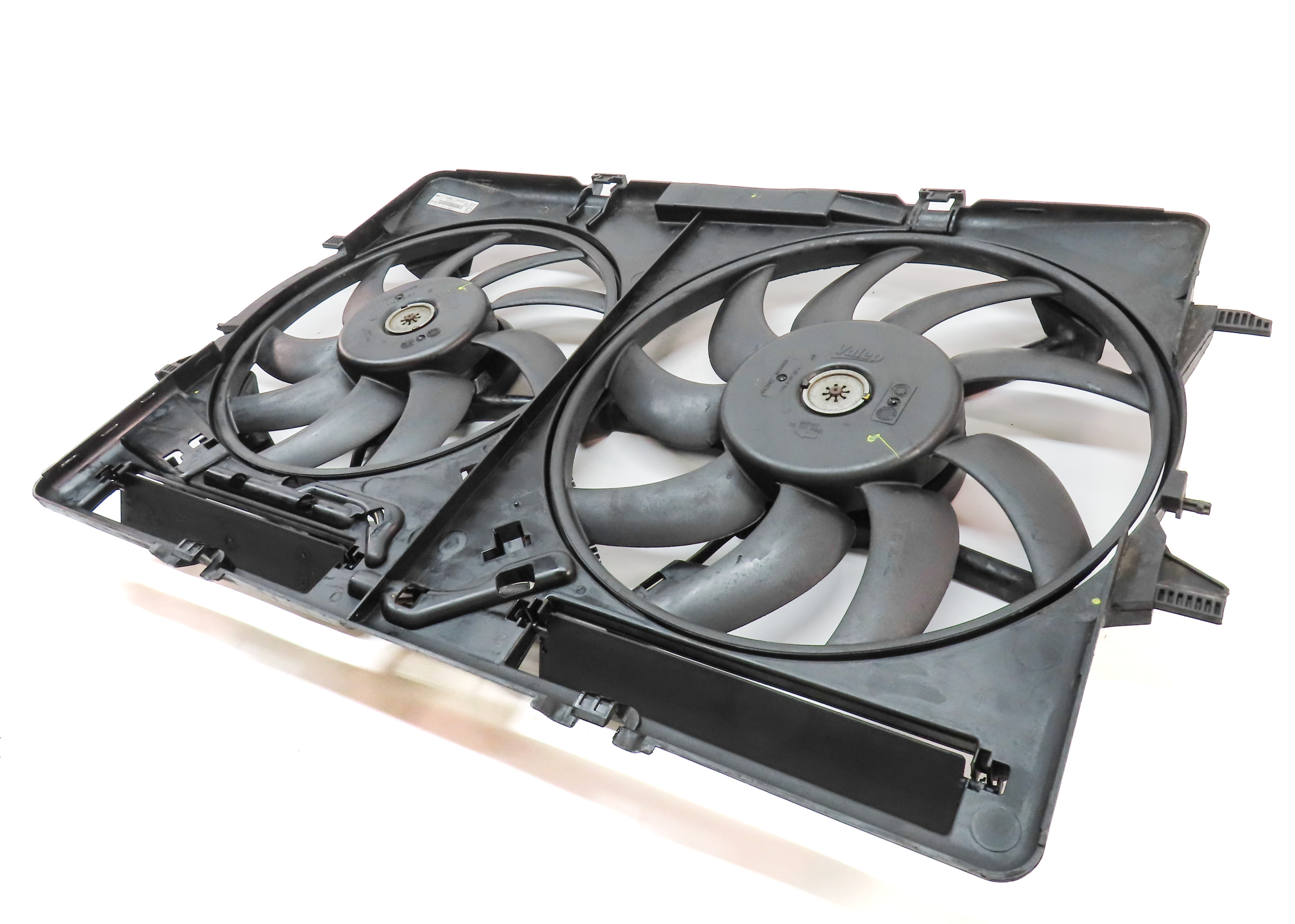 09-17 AUDI A4 A5 Q5 S4 (B8 8T 8R) 2.0L 3.0L 3.2L RADIATOR COOLING FAN w/ SHROUD — exact item pictured
